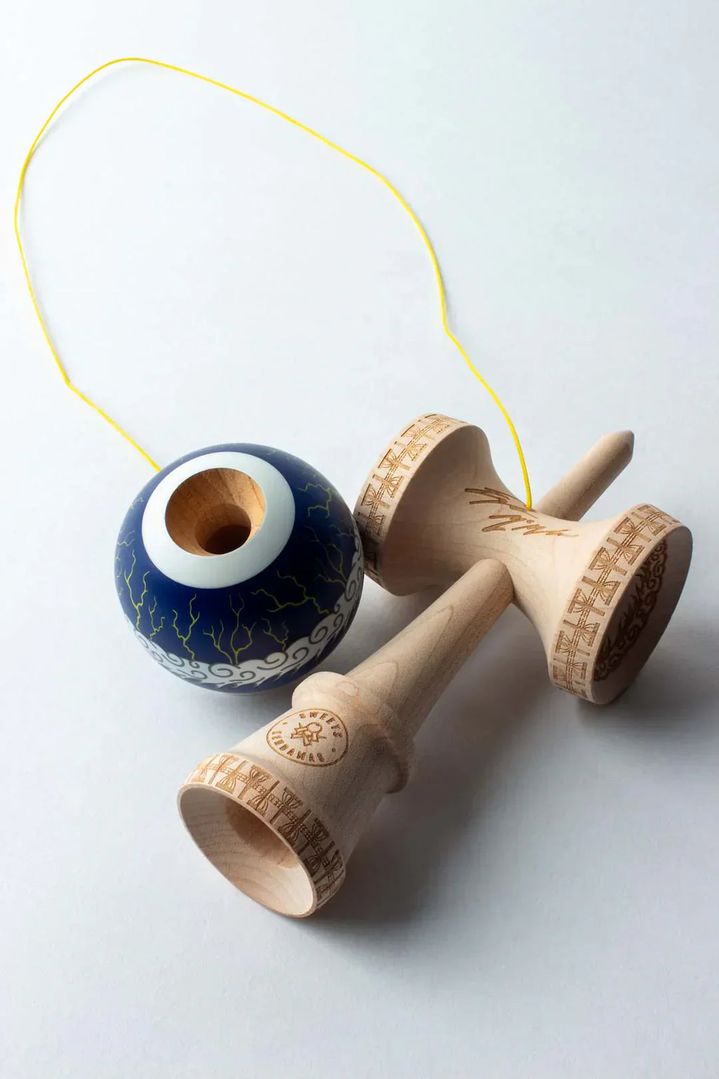 Sweets Kendama | Eagle McMahon Sig. V2 LS | Cushion Clear